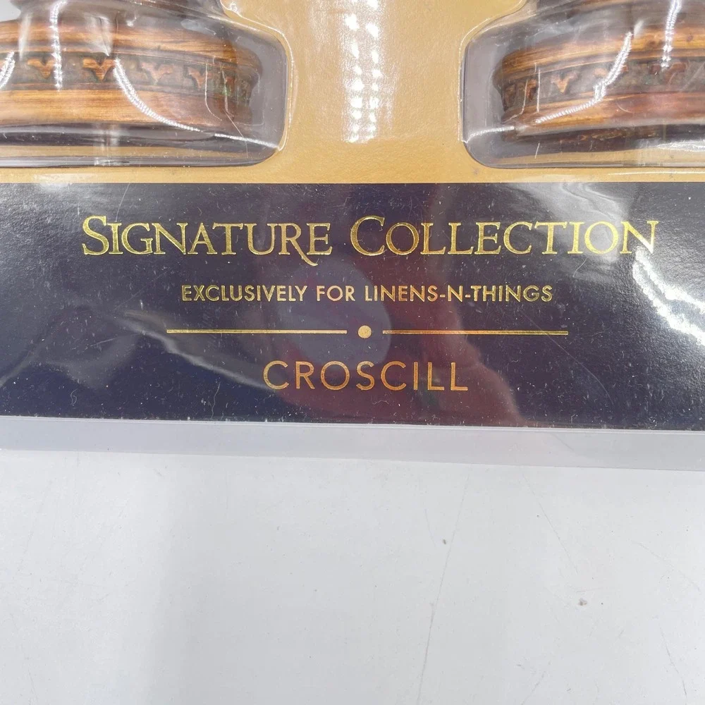 Croscill Signature Collection Bartlet Finials Antique Gold for 2